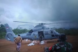 Dua helikopter antarkan bantuan logistik bencana ke Talamau Sumbar (Video)