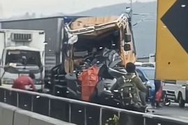 Detik-detik kecelakaan beruntun di Tol Cipularang KM 111 tewaskan seorang pengendara Honda Jazz