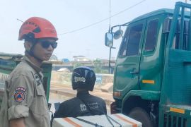 Banjir rob rendam Jalan RE Martadinata Jakarta Utara Selasa siang
