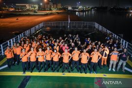 KN SAR Ganesha tiba di Padang, Kamis (4/12/2025)  pukul 02.20 WIB