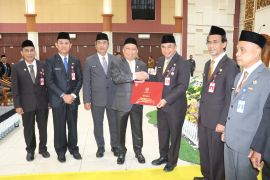 Tapin perkuat budaya kinerja lewat pemberian Satyalancana ASN