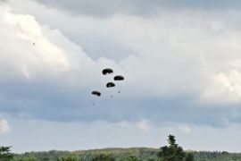 Kapendam: Distribusi bantuan lewat jalur udara terus berlanjut