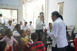 Persekutuan Oikumene Kemenkum Sulut kunjungi Panti Asuhan