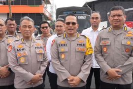 Polda Sumut salurkan logistik kepada warga terisolasi di Aceh Tamiang