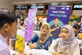 PTPN IV Regional III Ajak Generasi Muda Wujudkan Karier Impian di Riau Job Fair 2025
