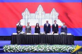 Royal Group Celebrates the Success of "Rise for Khmer" Concert