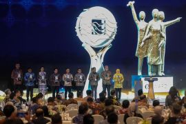 BNI terima dua penghargaan BI Awards 2025 pada Pertemuan Tahunan BI