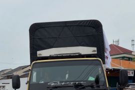 Muhammad Rahul Ketua DPD Gerindra Riau Kirim Bantuan 15 Ribu Paket Sembako ke Sumbar