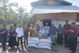 Pasaman Barat salurkan 27,86 ton beras kepada warga terdampak bencana