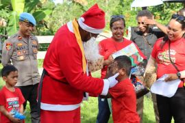 Polres Sarmi gelar patroli \"Santa Ceria\" berikan rasa aman menjelang Natal