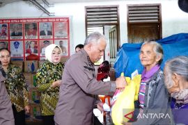 Kejati Sumut salurkan bantuan bagi warga terdampak bencana di Tapanuli Utara