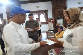 Pemkab Batang lanjutkan pencarian 14 ABK KM Riszky Mina 3