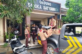 Polres Bangka Barat galang bantuan korban bencana di Sumatera