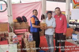 Pemkab Padang Pariaman terus suplai logistik dapur umum korban bencana