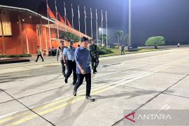 Subuh-subuh, Gibran bertolak ke Sumatera, tinjau tiga provinsi bencana