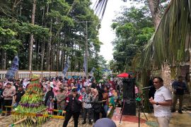 Pemkab Kotabaru jadikan budaya lokal jadi daya tarik wisatawan