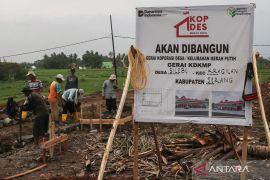 Menkop: Kopdes Merah Putih solusi keterbatasan lapangan kerja