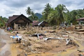 Data kerusakan rumah akibat banjir bandang di Padang Page 7 Small