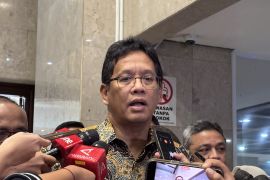 Indonesia sees slight Q4 growth hit after disasters, minister says