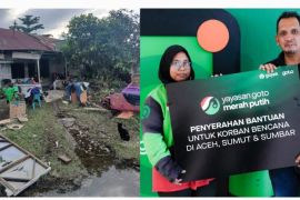 GoTo dan Yayasan GoTo Merah Putih salurkan bantuan untuk pengemudi Gojek di Sumatra terdampak banjir