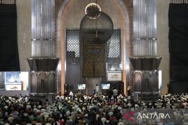 Sekjen Liga Muslim Dunia serukan persatuan umat di Masjid Istiqlal