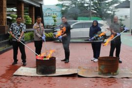 Kejari Samarinda musnahkan 84,61 gram narkoba