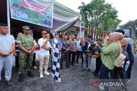 Palembang kirim bantuan ke korban banjir di Aceh, Sumbar, Sumut