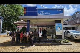 BRI pastikan layanan tetap terjaga di daerah bencana dan terisolir