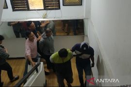 Polisi tangkap ojek pangkalan yang pukul ojol di Tambora