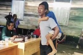 Camat Parsel tanggapi video keributan di Kantor Desa Murung Abuin