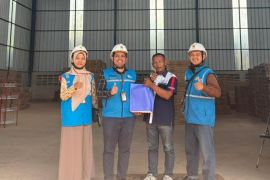 PLN Dorong Kualitas Pendidikan dan Produktivitas Industri Melalui Tambah Daya di Mempawah