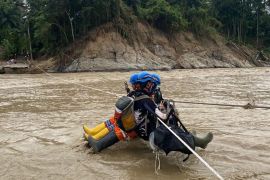 PLN NTT tambah personel untuk pemulihkan listrik di Sumatera