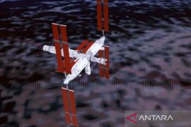 Kru Shenzhou-21 siap lakukan spacewalk pertama