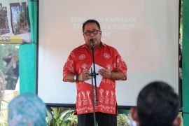 Rano minta sekolah kejuruan ikut budidayakan tanaman di taman kota&nbsp;