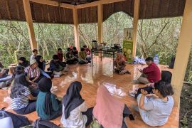 Mahasiswa UPN Jatim eksplorasi gastronomi mangrove di KRM Surabaya