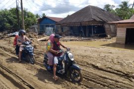 Bencana Tapanuli Selatan rusak 1.660 rumah, tewaskan 85 orang