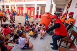 Baznas berikan dukungan psikososial bagi anak penyintas bencana Padang