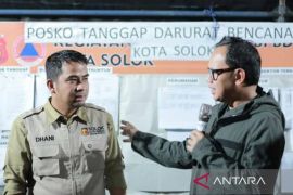 Wamendagri Bima Arya Tinjau Langsung Kondisi Pasca Banjir di Kota Solok