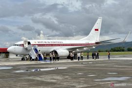 Presiden Prabowo tiba di Aceh dan lanjutkan perjalanan ke Bireuen