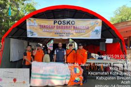 Pemerintah Aceh salurkan jaket keselamatan untuk penumpang penyeberangan