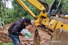 BPBD Cianjur menyiagakan alat berat mulai dari utara hingga selatan