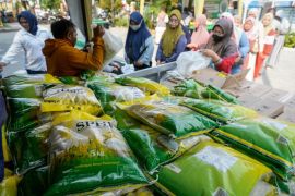 DPRD Tangerang minta Pemkot antisipasi fluktuasi harga pangan