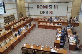 Pakar minta Komisi III DPR dukung reformasi Polri hingga ke Polsek