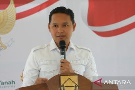 Pemkab Cianjur salurkan 2 ton beras dan uang tunai ke Sumatera