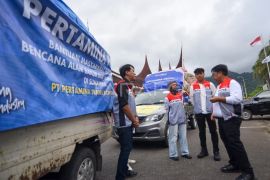 Pertamina international shipping kirim bantuan ke Agam Page 2 Small