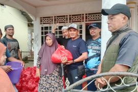 PT Timah salurkan ratusan sembako bantu warga Tanjung Ratu