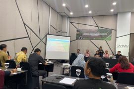 Kementerian Kehutanan didesak hentikan penghilangan hutan alam di konsesi PT MP di Kalbar