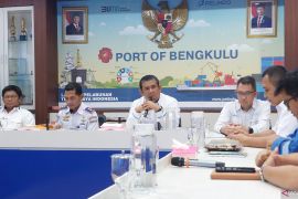 Pengerukan alur Pelabuhan Baai tahap II rampung sesuai target Inpres