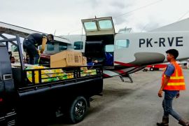 Perum Bulog perkuat distribusi beras SPHP ke wilayah sulit terjangkau di Papua