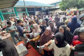 Pasar murah bersubsidi Pemprov Gorontalo dapat pujian dari masyarakat